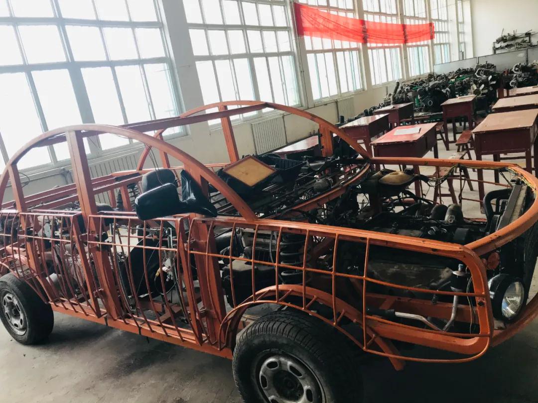 共建命运共同体！集丽舫与振华中专启动校企合作插图5