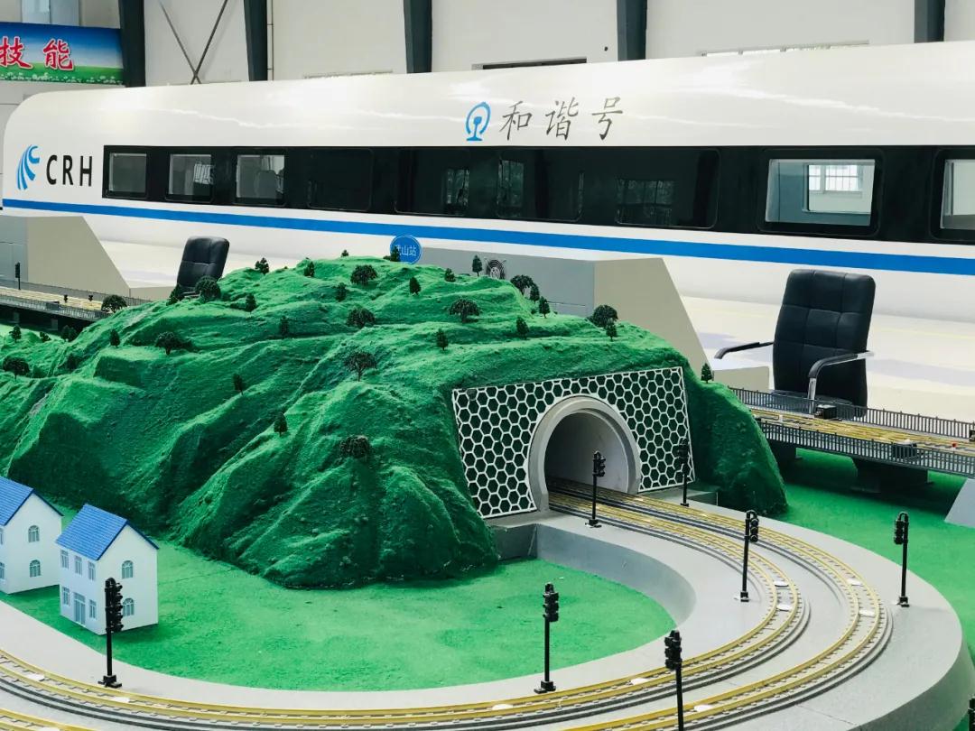 共建命运共同体！集丽舫与振华中专启动校企合作插图3